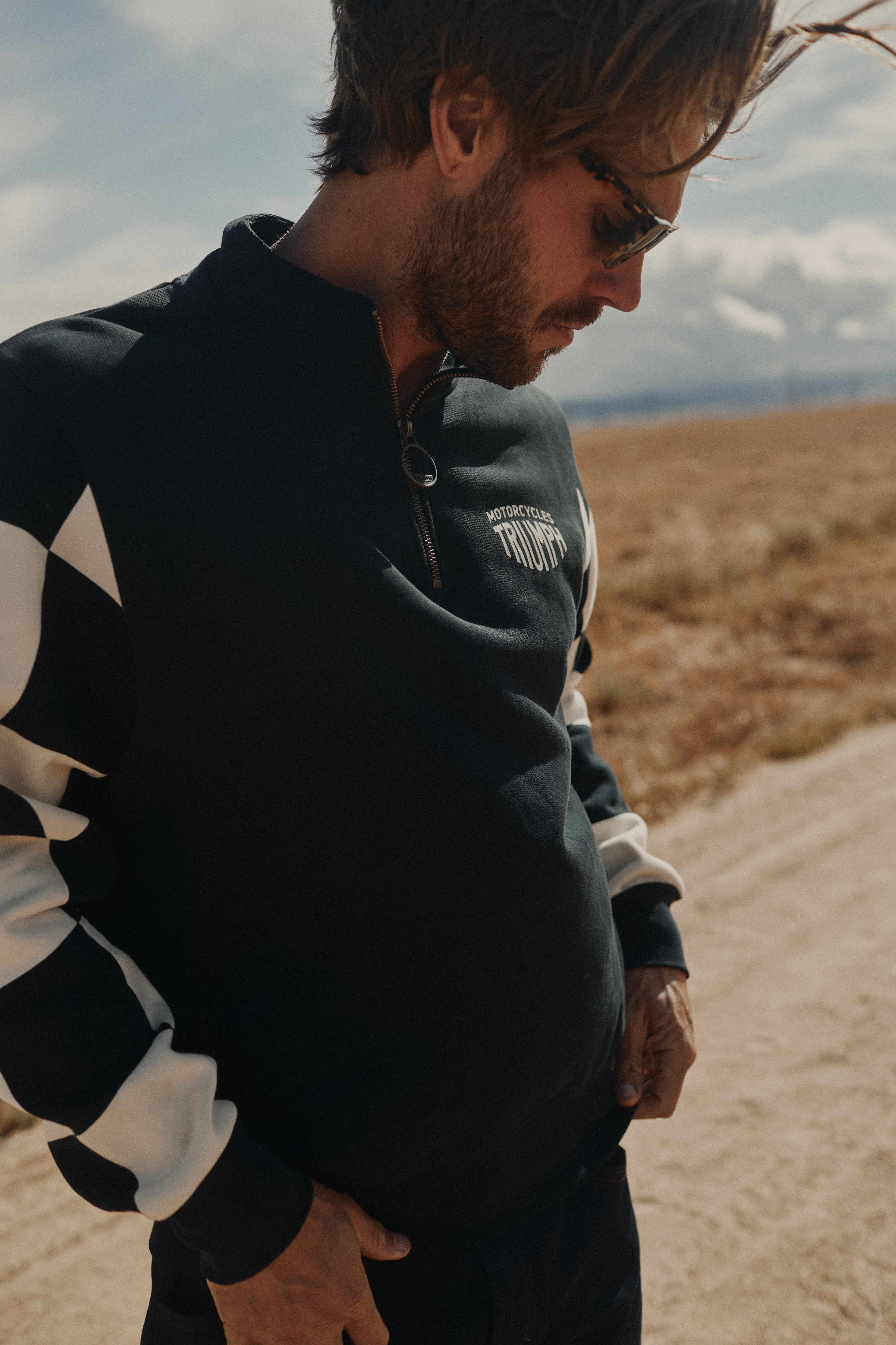 トップス otii pre_ w2 sweat Triumph_Apparel_2023_Californi